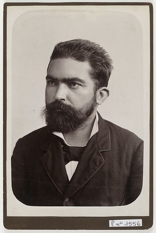Photographie en noir et blanc représentant Henri Coudreau, un explorateur et géographe français du XIXe siècle.