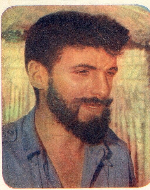 Photographie en couleur ancienne montrant Alain Gheerbrant